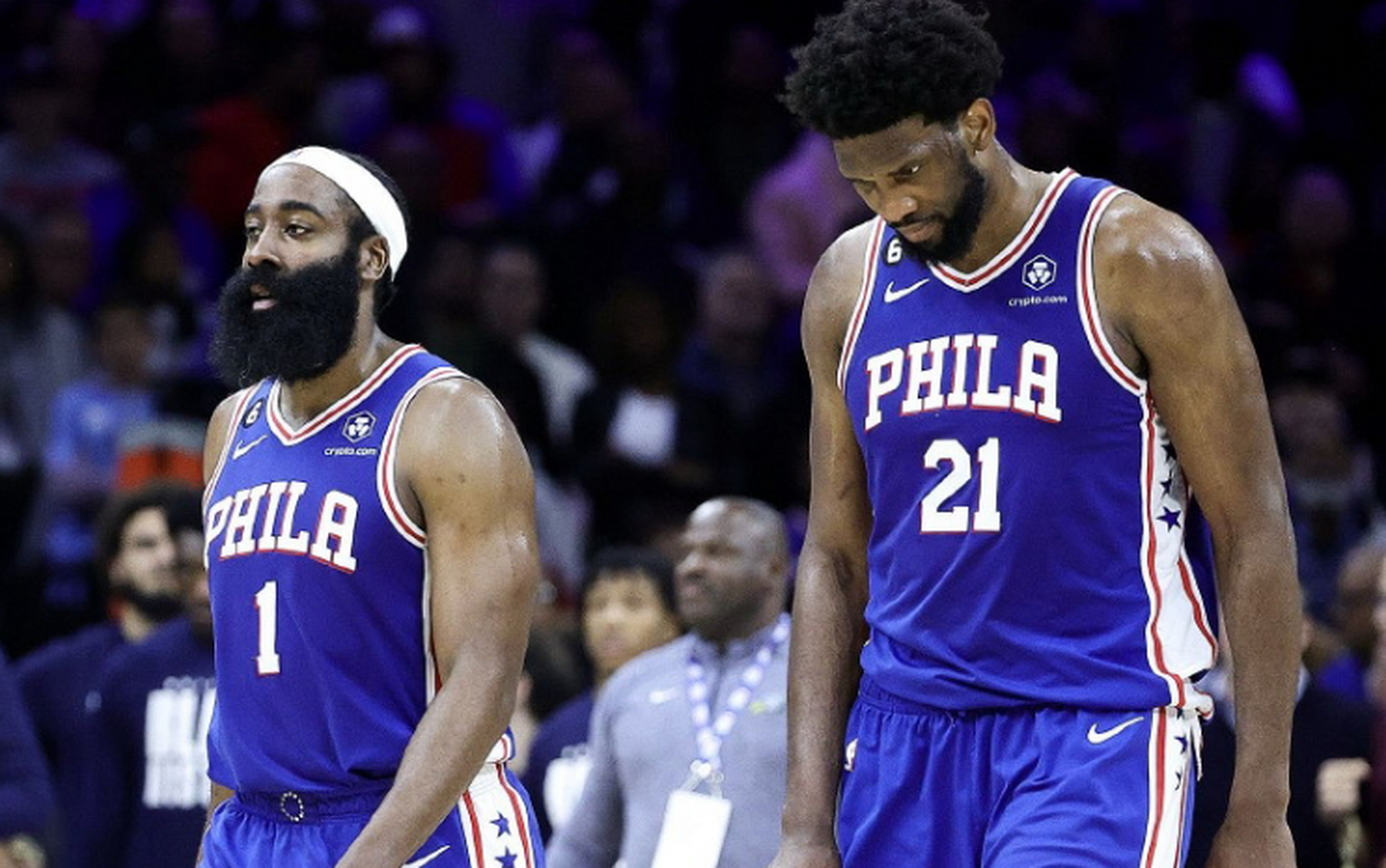 关于雄鹿vs独行侠：字母哥34分绝杀，雄鹿击溃独行侠的信息