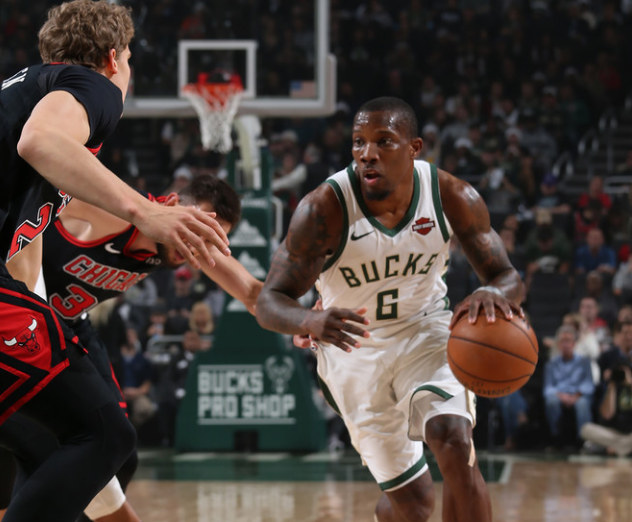 关于雄鹿碾压热火，乔治高光表现的信息