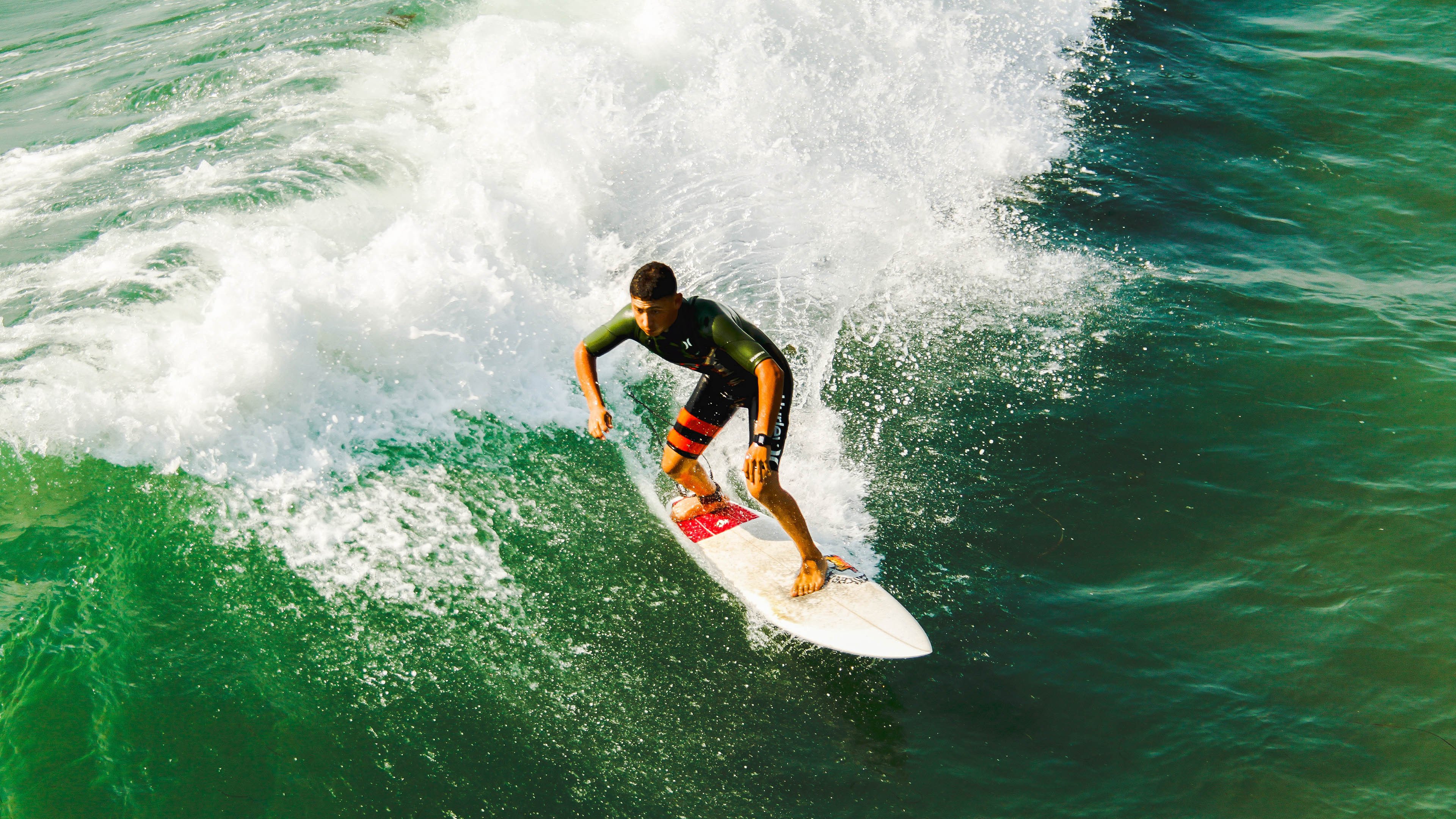 哈利伯顿爆发,马刺生死战取胜篮网
